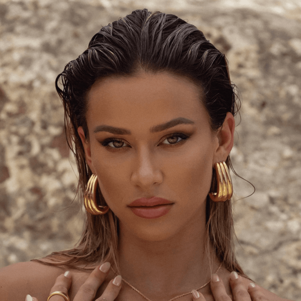 Ribbed Drop Earrings
